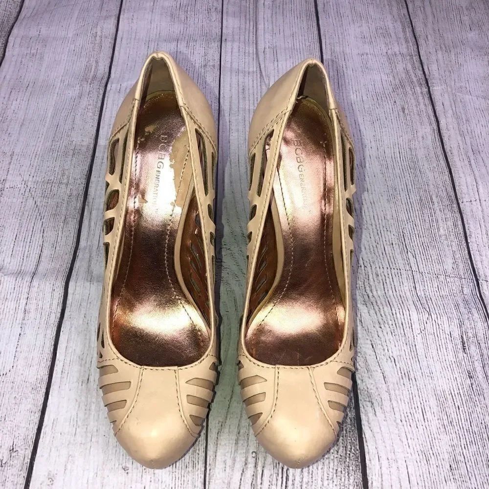 BCBGeneration cut out pattern high heels beige size 9 - Picture 5 of 8